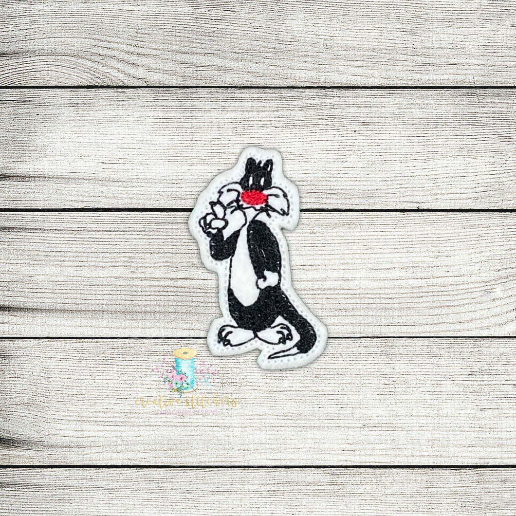 Selvestor Cat Digital Embroidery Design File